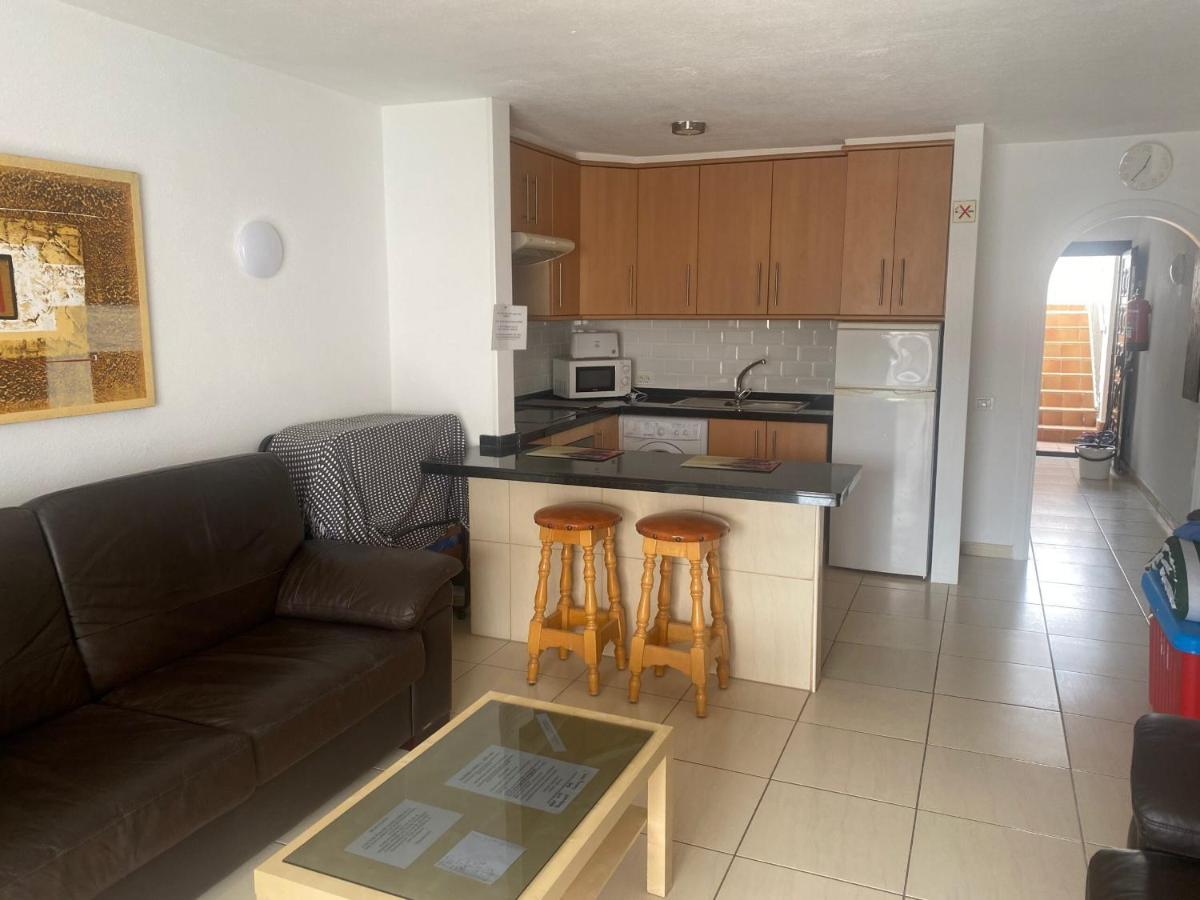 Apartments Victoria Court 1 6A2 Arona  Bagian luar foto